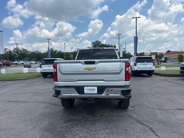 Photo of 2023 Silver Ice Metallic Chevrolet Silverado 2500