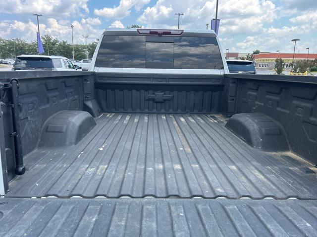 Photo of 2023 Silver Ice Metallic Chevrolet Silverado 2500