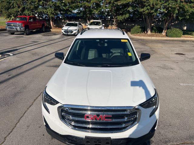 Photo of 2020 Summit White GMC Terrain