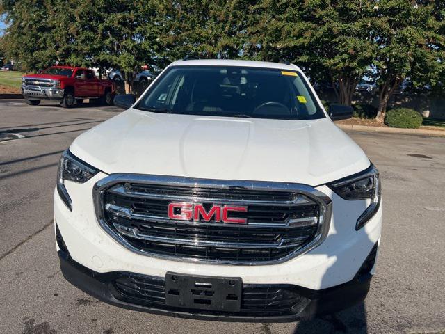 Photo of 2020 Summit White GMC Terrain