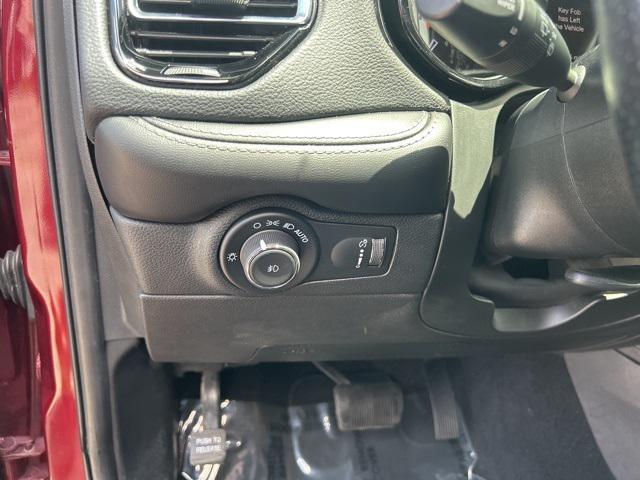 Photo of 2021 Octane Red Pearlcoat Dodge Durango