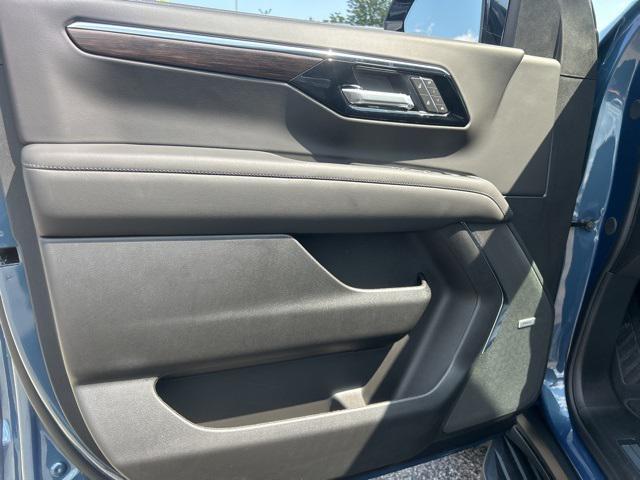 Photo of 2025 Lakeshore Blue Chevrolet Tahoe