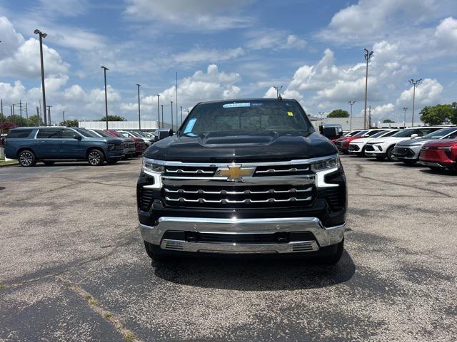 Photo of 2023 Black Chevrolet Silverado 1500