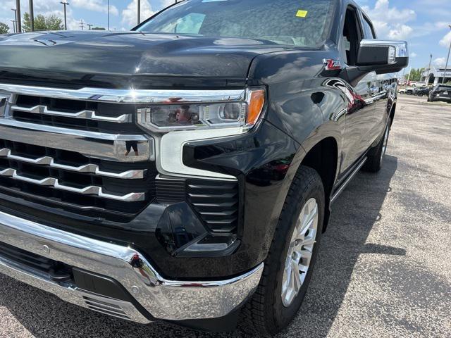 Photo of 2023 Black Chevrolet Silverado 1500