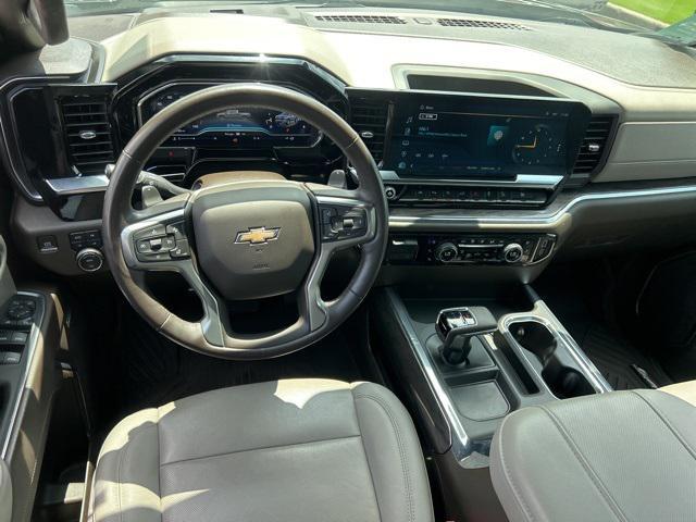Photo of 2023 Black Chevrolet Silverado 1500