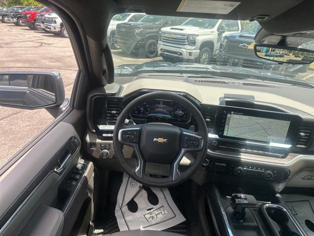 Photo of 2025 Black Chevrolet Silverado 1500