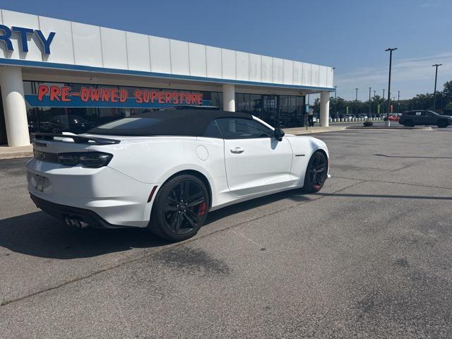 Photo of 2023 Summit White Chevrolet Camaro