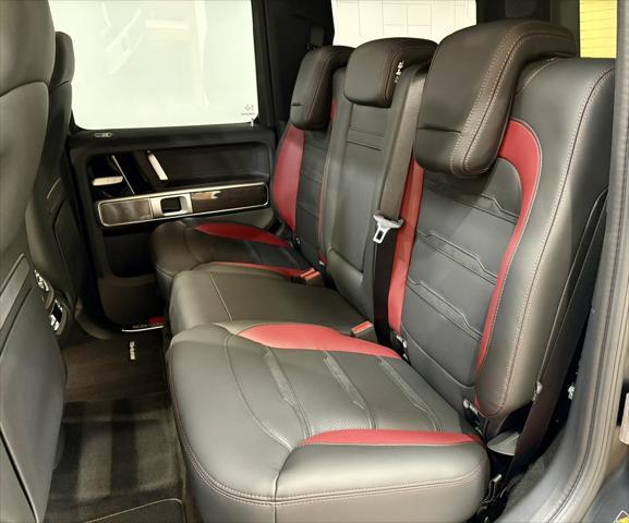 Photo of 2025 MANUFAKTUR Night Black magno Mercedes-Benz AMG G 63