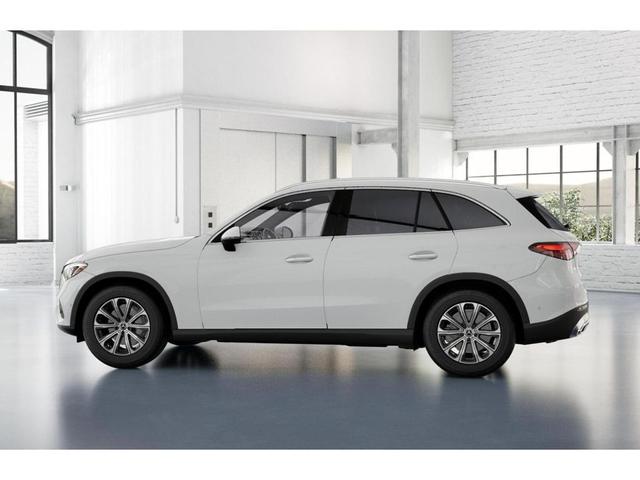 Photo of 2024 Polar White Mercedes-Benz GLC 300