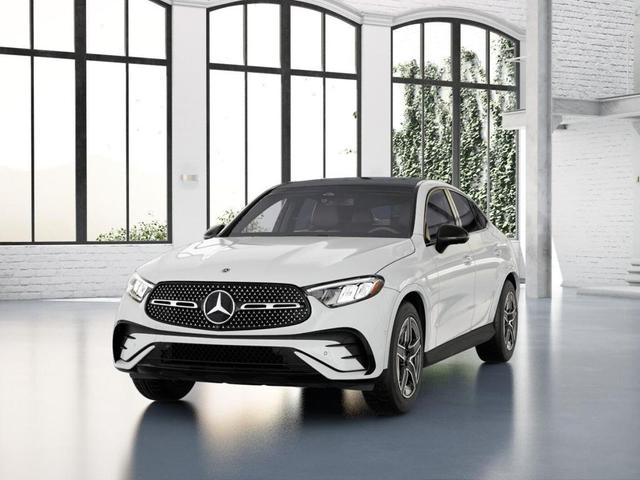 Photo of 2024 Polar White Mercedes-Benz GLC 300