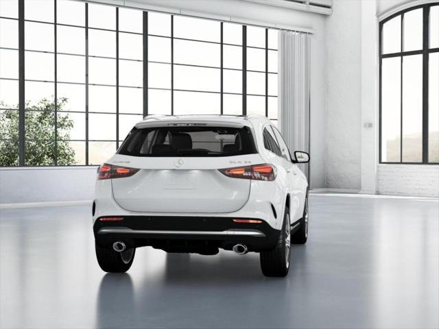 Photo of 2025 Polar White Mercedes-Benz AMG GLA 35