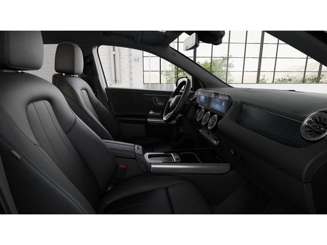Photo of 2025 Polar White Mercedes-Benz GLA 250
