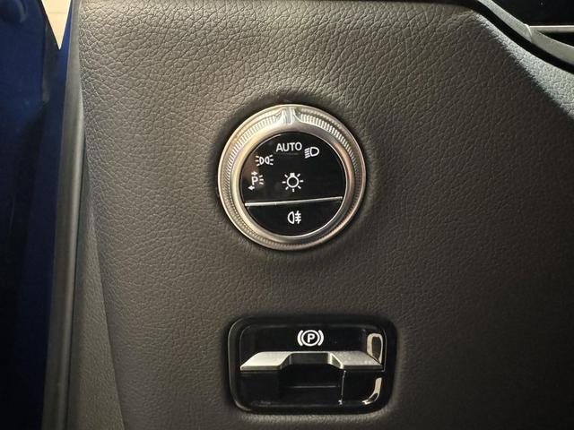 Photo of 2024 Starling Blue Metallic Mercedes-Benz GLC 300