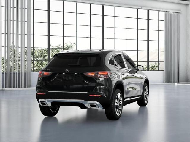 Photo of 2025 Night Black Mercedes-Benz GLA 250