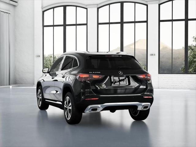 Photo of 2025 Night Black Mercedes-Benz GLA 250