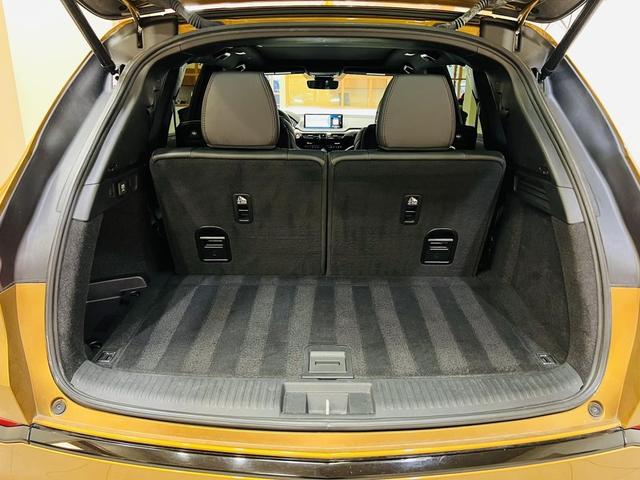 Photo of 2022 Tiger Eye Pearl Acura MDX