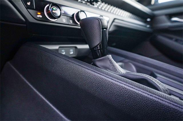 Photo of 2025 Crystal Black Pearl Honda Accord