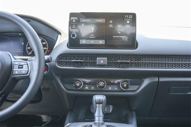 Photo of 2026 Platinum White Pearl Honda HR-V