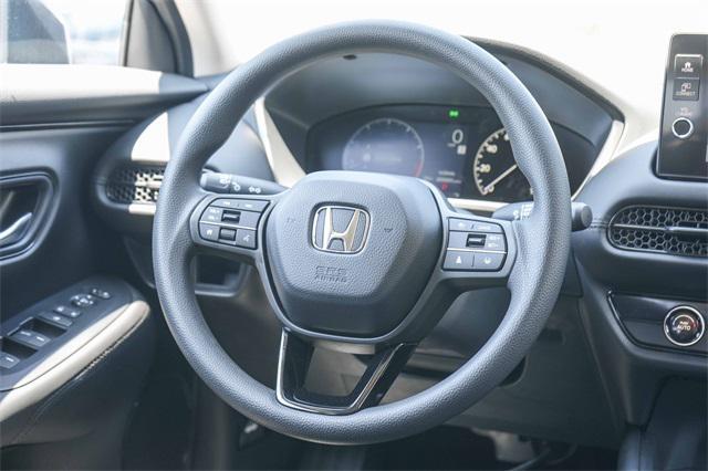 Photo of 2026 Platinum White Pearl Honda HR-V