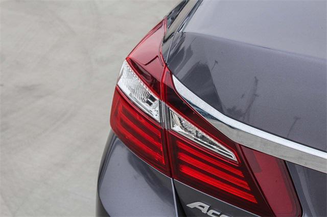 Photo of 2017 Modern Steel Metallic Honda Accord