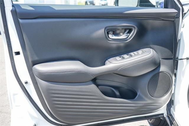 Photo of 2026 Urban Gray Pearl Honda HR-V