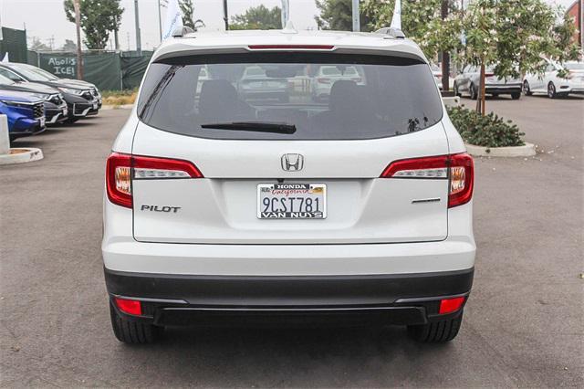 Photo of 2022 Platinum White Pearl Honda Pilot