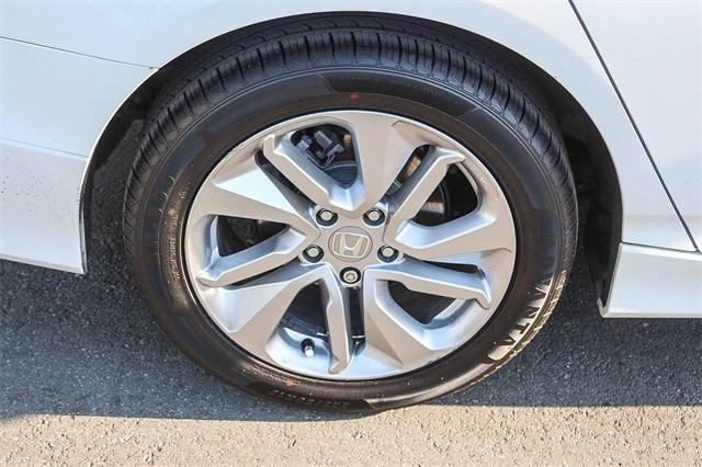 Photo of 2020 Platinum White Pearl Honda Accord