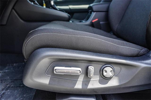 Photo of 2026 Platinum White Pearl Honda CR-V