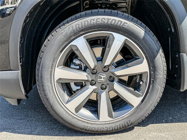 Photo of 2025 Crystal Black Pearl Honda Pilot