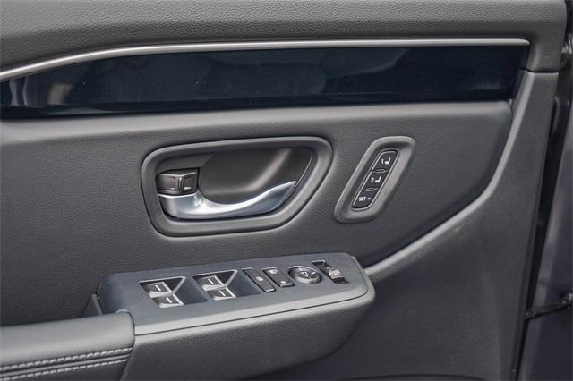 Photo of 2025 Crystal Black Pearl Honda Pilot