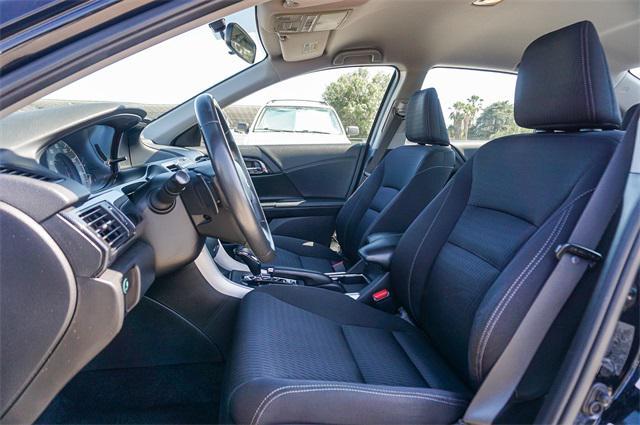 Photo of 2015 Crystal Black Pearl Honda Accord