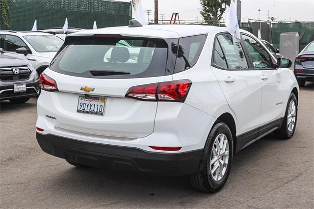 Photo of 2022 Summit White Chevrolet Equinox