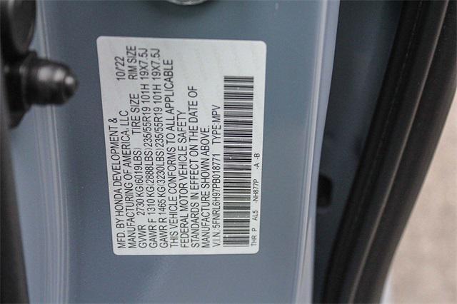 Photo of 2023 Sonic Gray Pearl Honda Odyssey