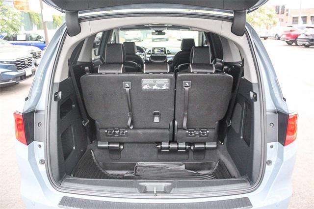 Photo of 2023 Sonic Gray Pearl Honda Odyssey