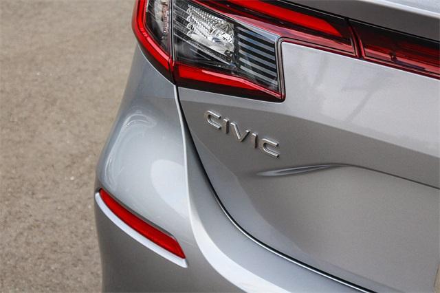 Photo of 2022 Lunar Silver Metallic Honda Civic