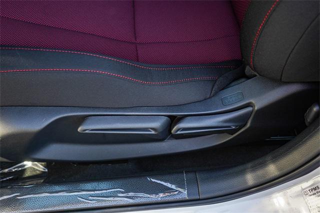Photo of 2026 Platinum White Pearl Honda Civic Si