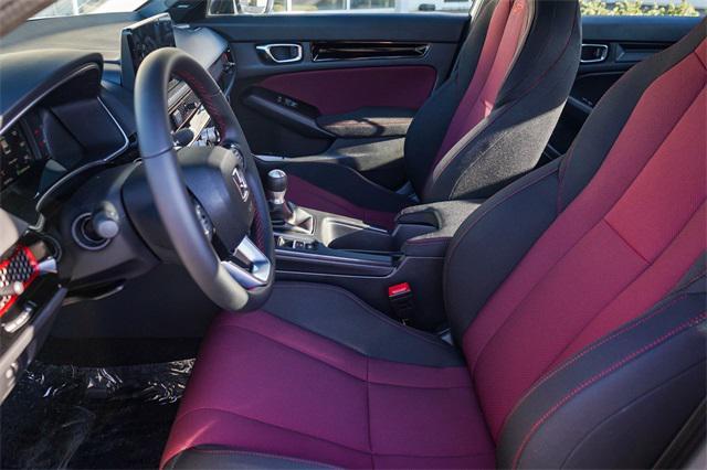 Photo of 2026 Platinum White Pearl Honda Civic Si