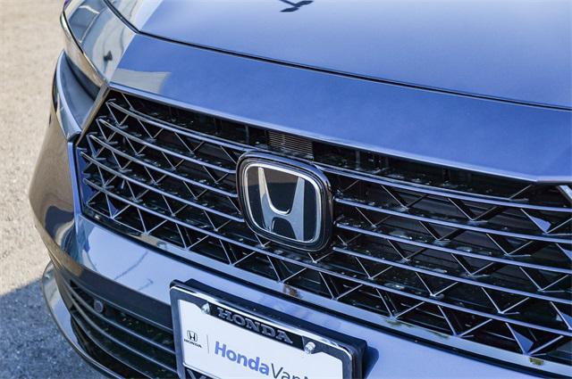 Photo of 2025 Meteorite Gray Metallic Honda Accord Hybrid