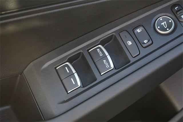Photo of 2025 Meteorite Gray Metallic Honda Accord
