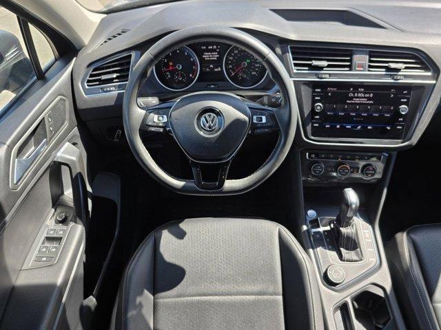Photo of 2021 Platinum Gray Metallic Volkswagen Tiguan