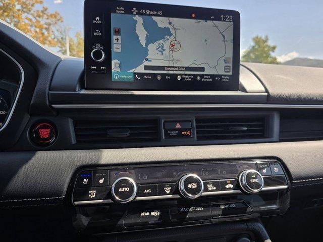Photo of 2025 Gray Honda Pilot