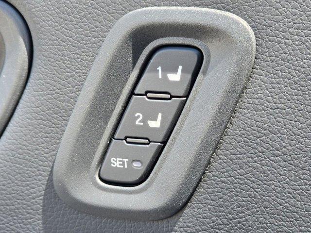 Photo of 2025 Gray Honda Pilot