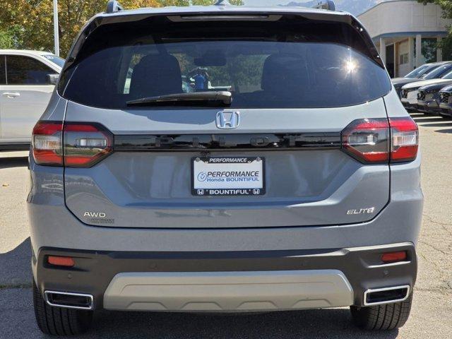 Photo of 2025 Gray Honda Pilot