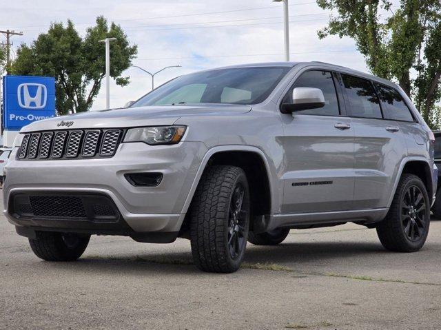 Photo of 2018 Billet Silver Metallic Clearcoat Jeep Grand Cherokee
