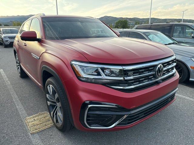 Photo of 2023 Opal White Pearl Effect Volkswagen Atlas Cross Sport