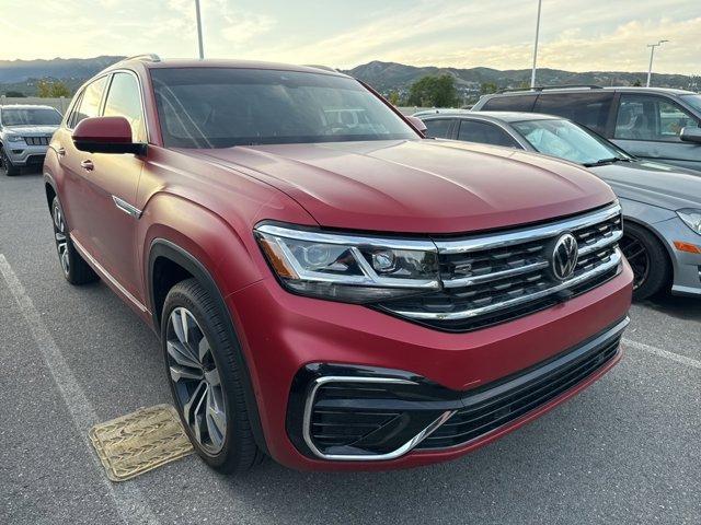 Photo of 2023 Opal White Pearl Effect Volkswagen Atlas Cross Sport