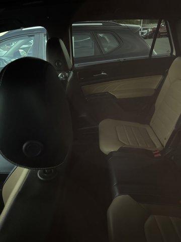 Photo of 2023 Opal White Pearl Effect Volkswagen Atlas Cross Sport