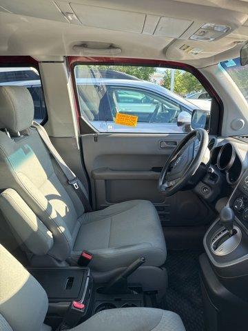 Photo of 2010 Tango Red Pearl Honda Element