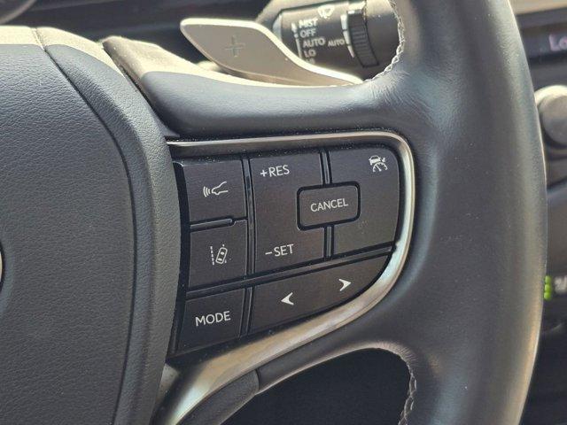 Photo of 2020 Atomic Silver Lexus ES 350