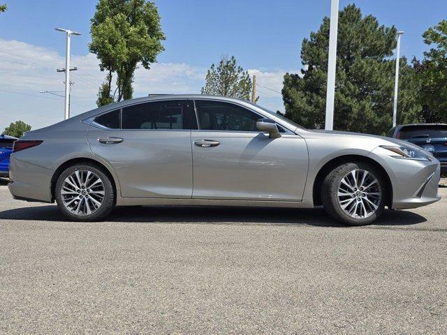Photo of 2020 Atomic Silver Lexus ES 350
